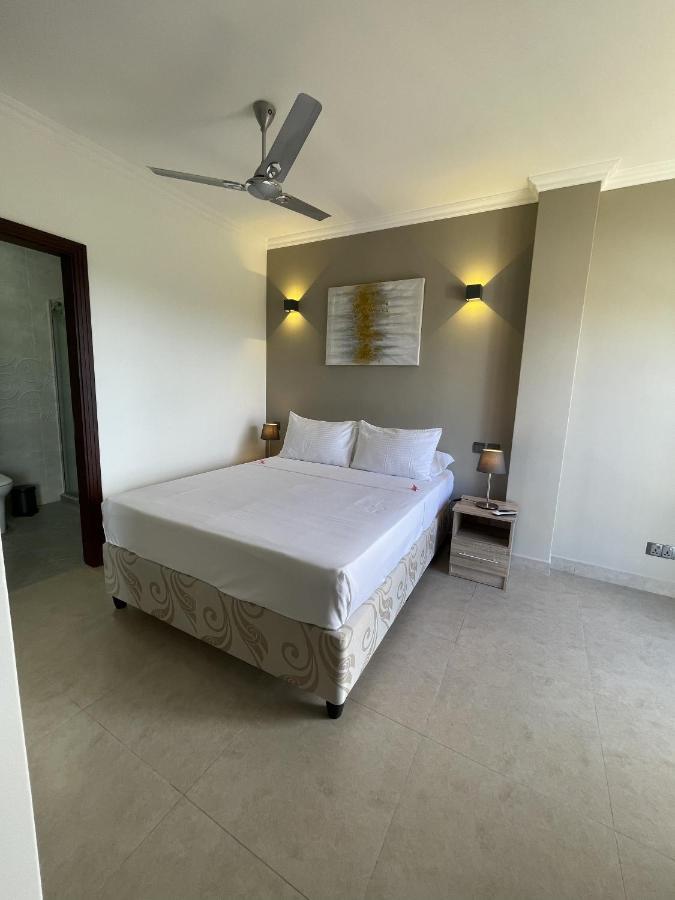 B Holiday Apartments بو فالون المظهر الخارجي الصورة
