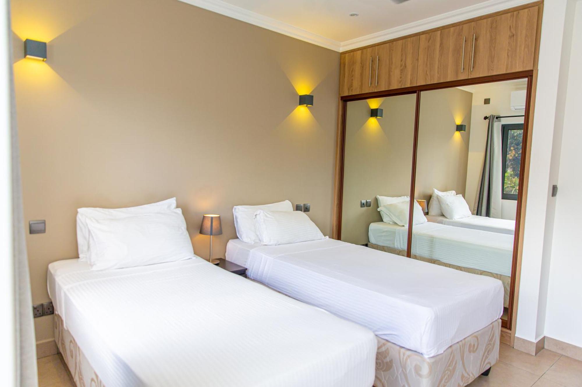 B Holiday Apartments بو فالون المظهر الخارجي الصورة