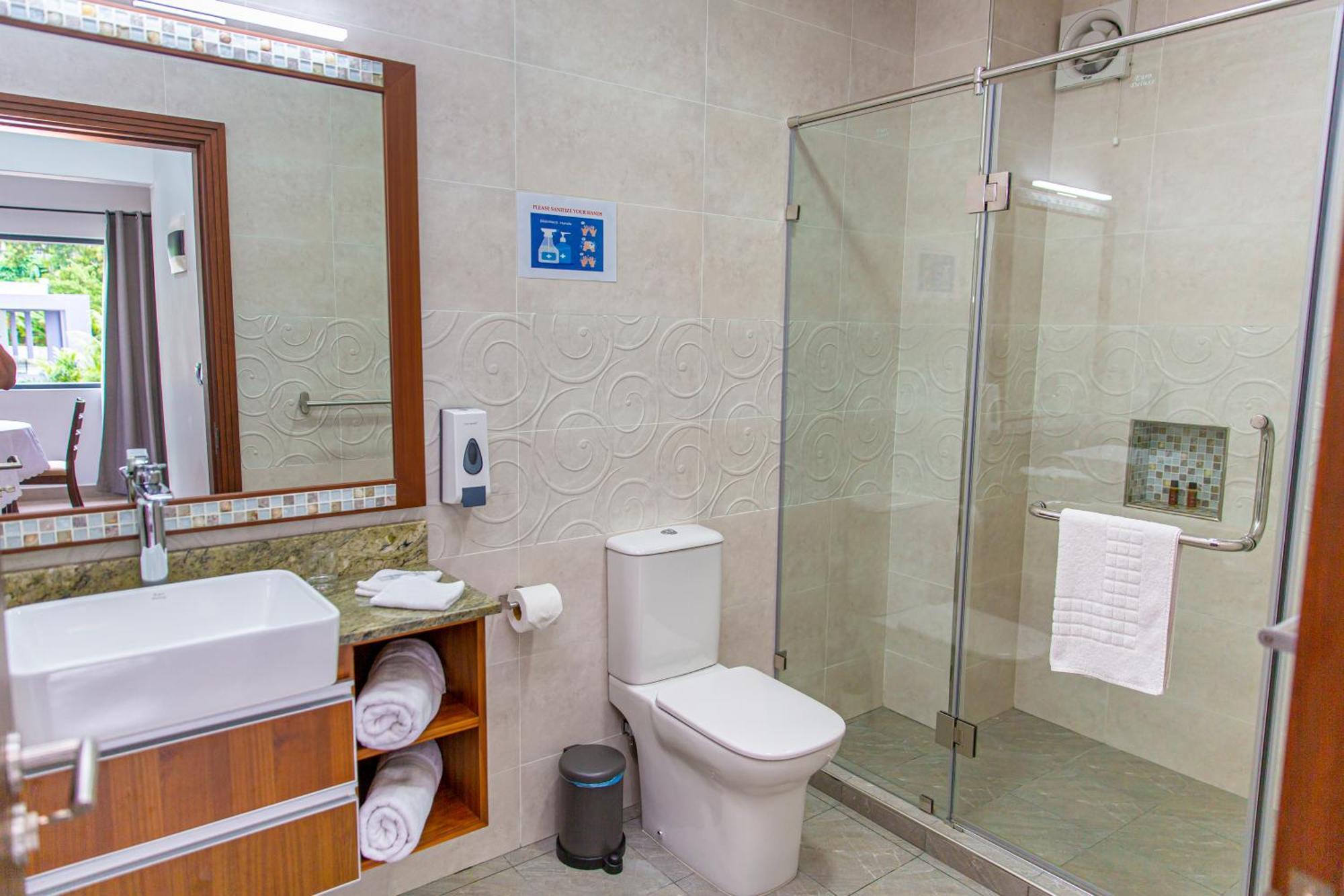 B Holiday Apartments بو فالون المظهر الخارجي الصورة